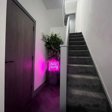 The White House Vegas Suites Blackpool Bagian luar foto